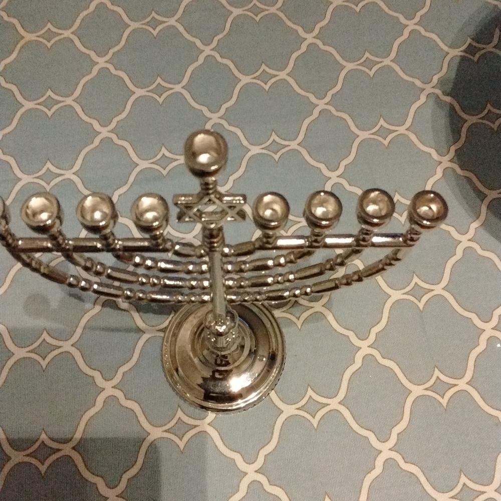 Menorah HunKkah Traditional - Picture 5 of 5